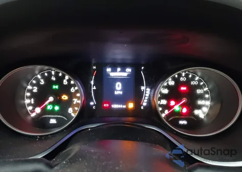 2018 Jeep Compass Latitude 4X4 из США, поврежденный, VIN 3C4NJDBB0JT178696